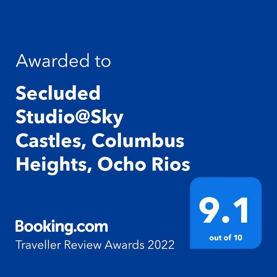 Secluded Studio@Sky Castles, Columbus Heights, Ocho Rios Lejlighed